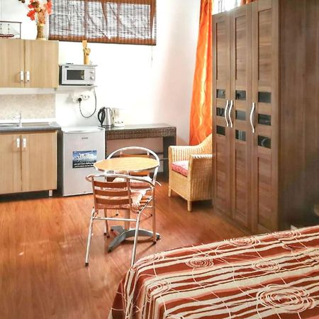 Charming Studio In Flic En Flac With Enclosed Garden 25M² Bagian luar foto