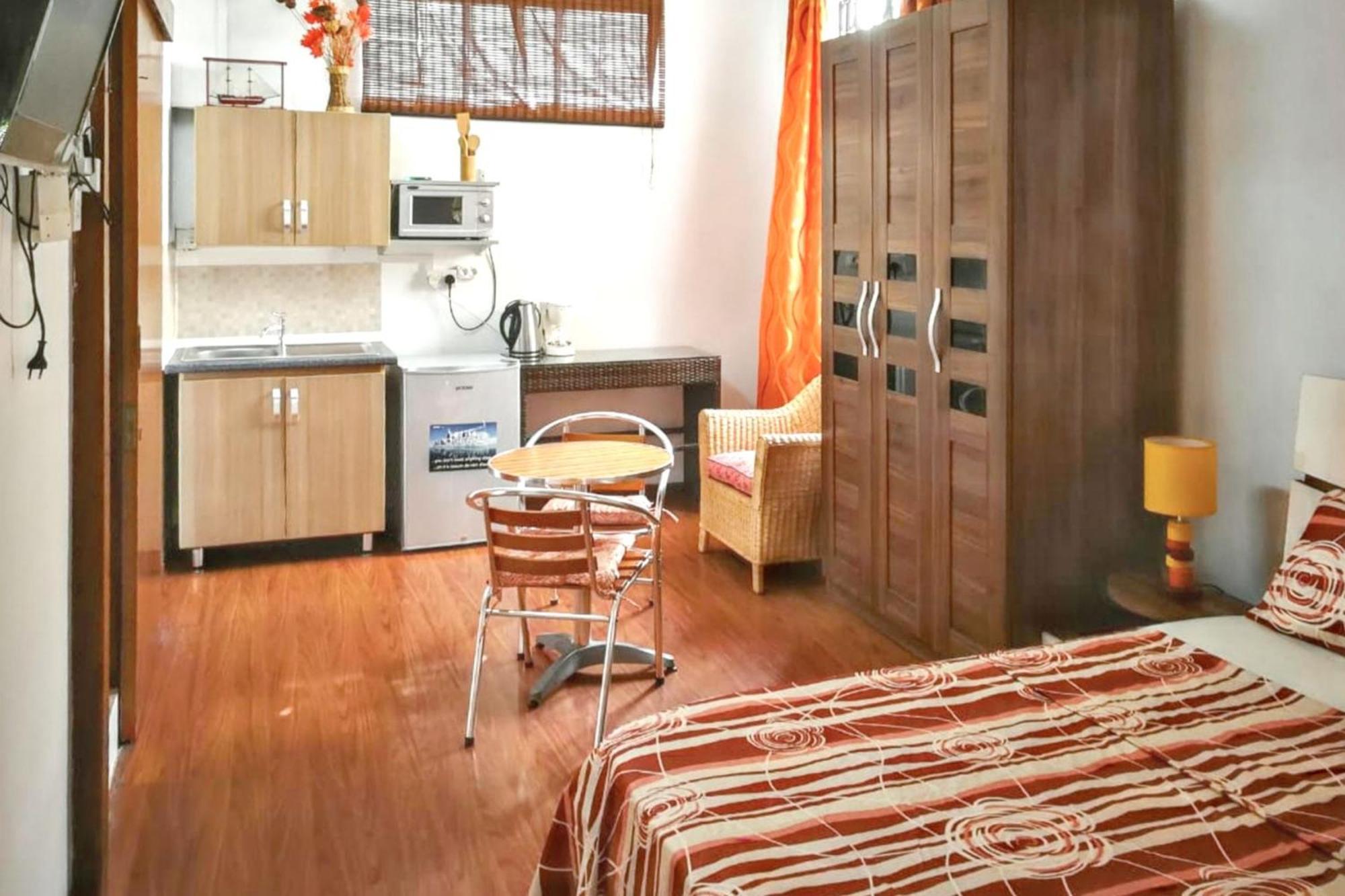 Charming Studio In Flic En Flac With Enclosed Garden 25M² Bagian luar foto